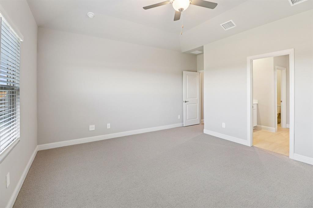 Photo is not of the actual home, but is an inspirational photo of builder’s model home and may depict options, furnishings, and/or decorator features that are not included.