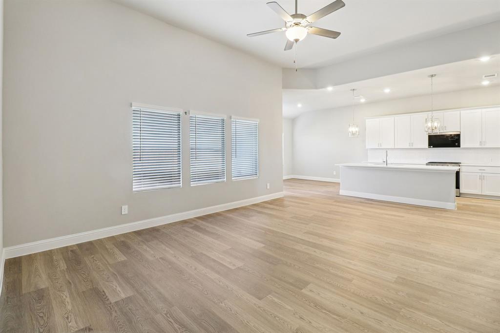 Photo is not of the actual home, but is an inspirational photo of builder’s model home and may depict options, furnishings, and/or decorator features that are not included.
