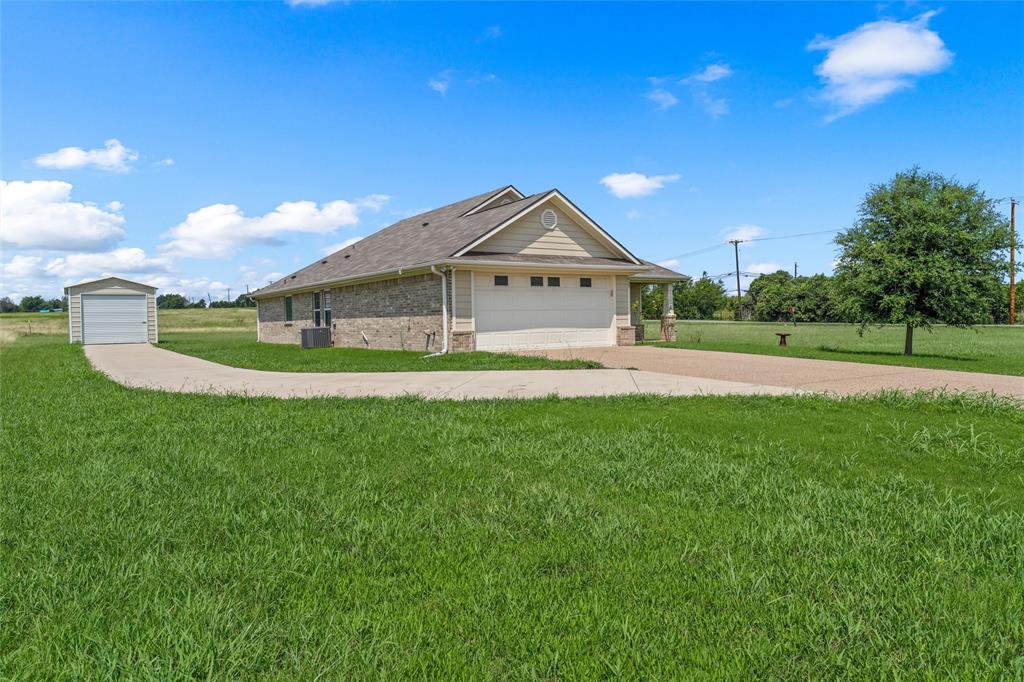 637 Hoffmeyer Lane, Robinson, TX 76706