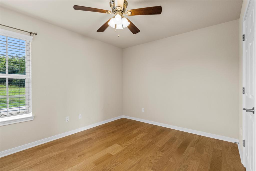 637 Hoffmeyer Lane, Robinson, TX 76706