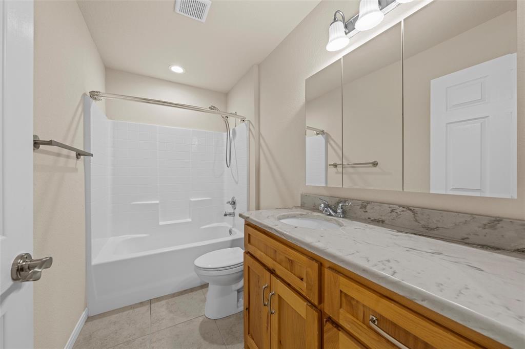637 Hoffmeyer Lane, Robinson, TX 76706