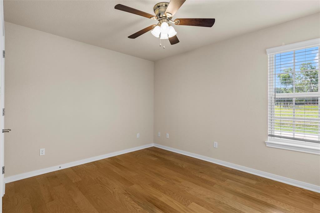 637 Hoffmeyer Lane, Robinson, TX 76706