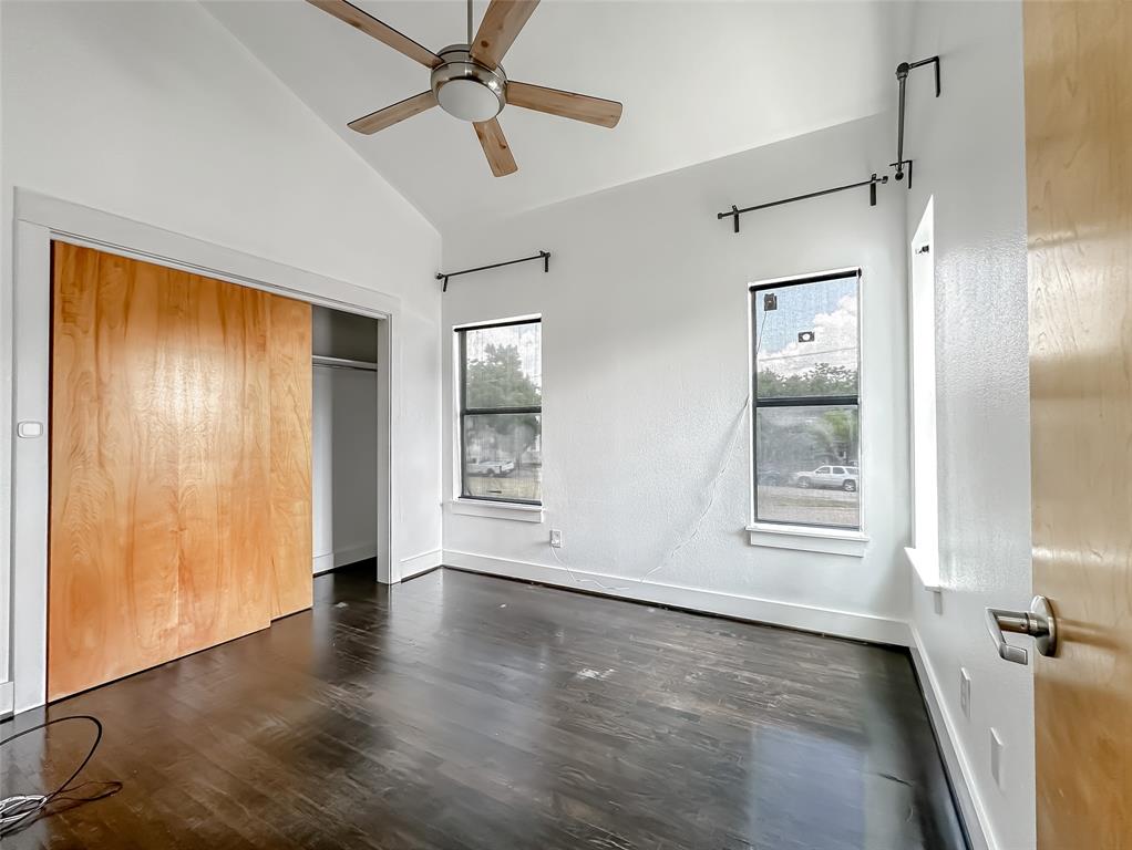 417 S Beacon Street, Dallas, TX 75223