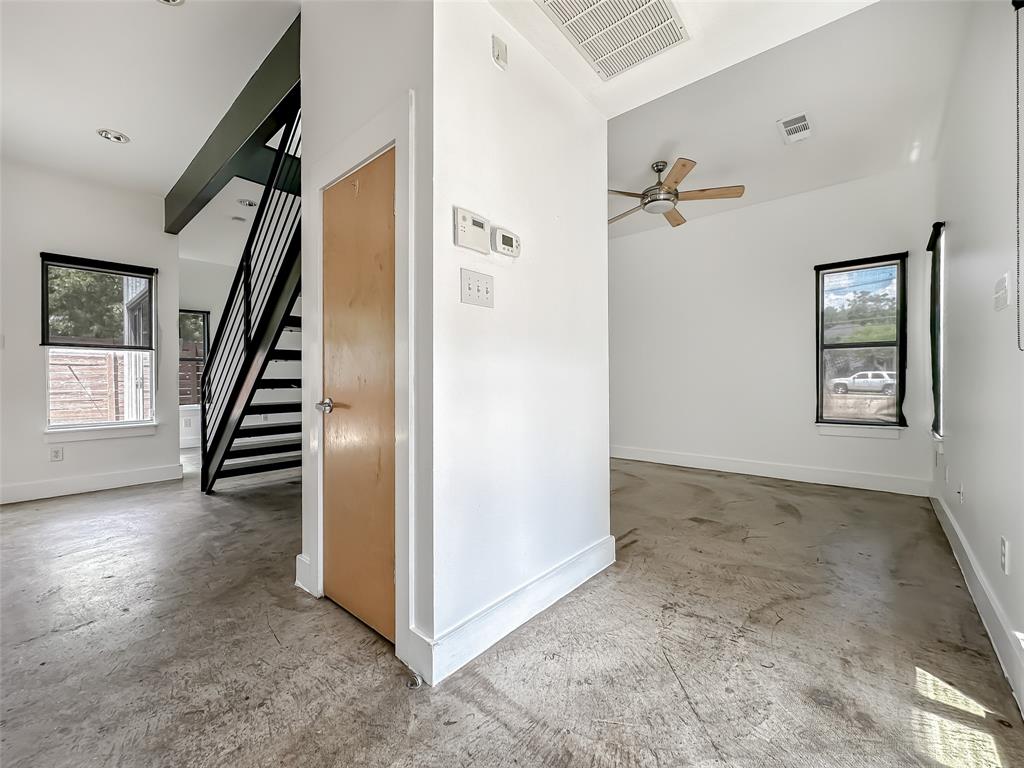 417 S Beacon Street, Dallas, TX 75223