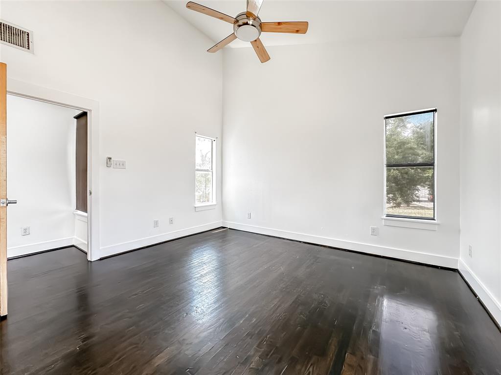 417 S Beacon Street, Dallas, TX 75223
