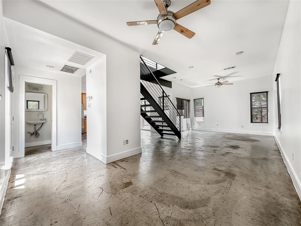 417 S Beacon Street, Dallas, TX 75223