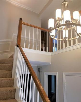 Open and bright entry way.