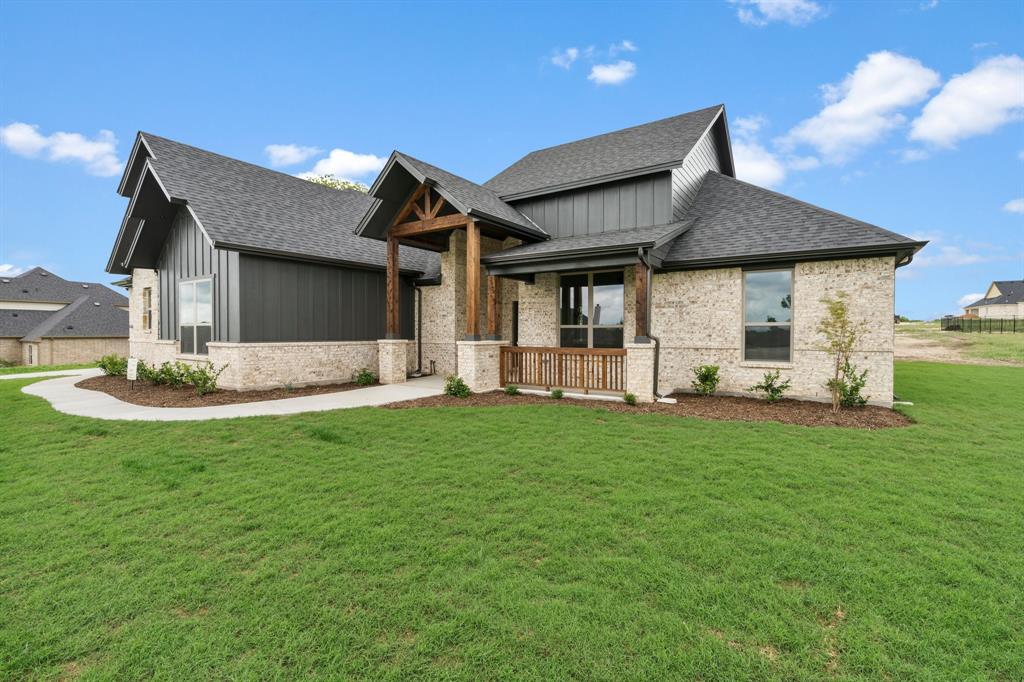 SAME FLOORPLAN, DIFFERENT ELEVATION SAME FLOORPLAN, DIFFERENT ELEVATION