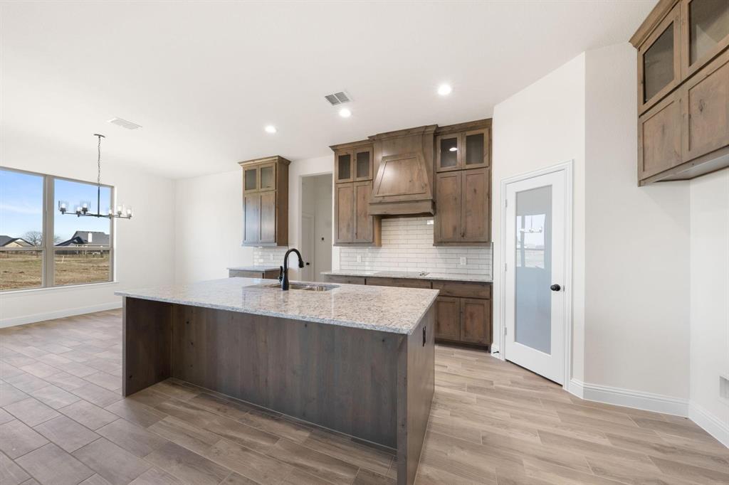 440 Paradise Ridge Drive, Waxahachie, TX 75167
