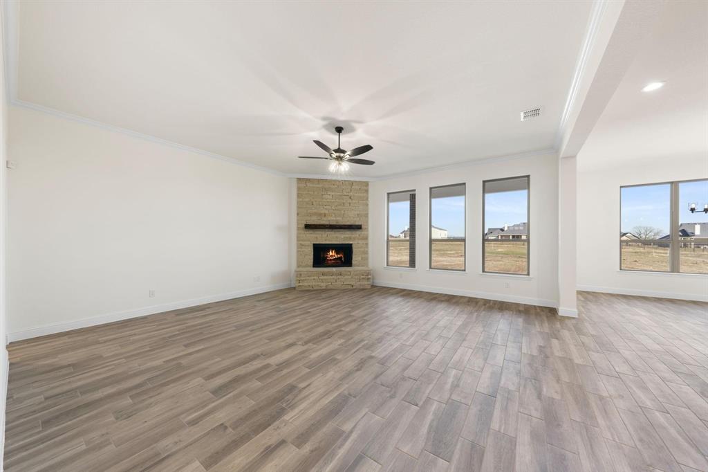 440 Paradise Ridge Drive, Waxahachie, TX 75167