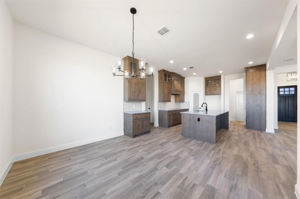440 Paradise Ridge Drive, Waxahachie, TX 75167
