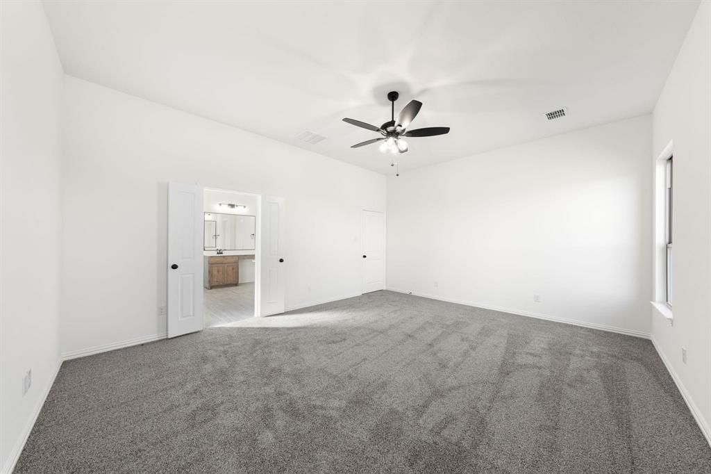 440 Paradise Ridge Drive, Waxahachie, TX 75167