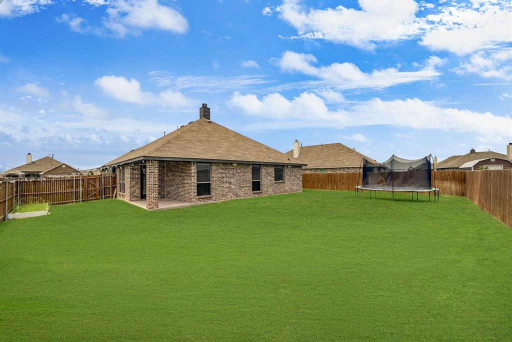 1928 Glen Meadow Drive, Royse City, TX 75189