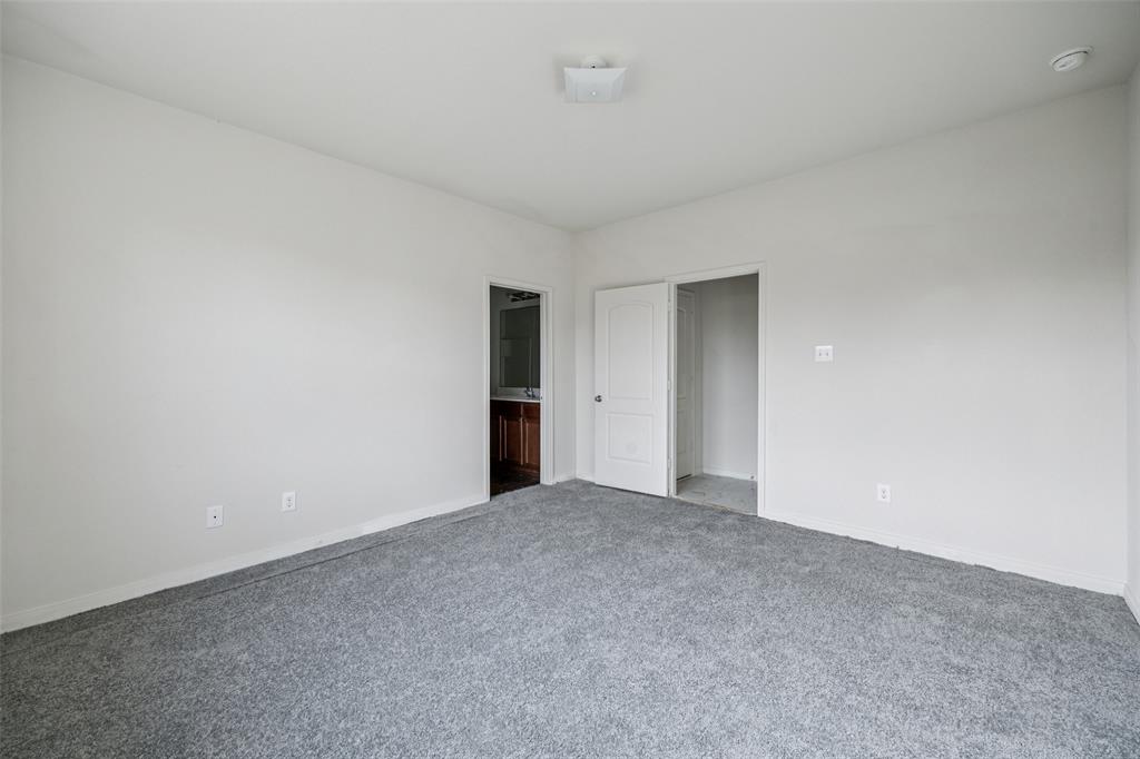 1020 Walnut Ridge Drive, Hutchins, TX 75141