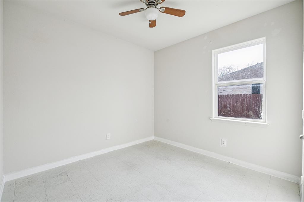 1020 Walnut Ridge Drive, Hutchins, TX 75141