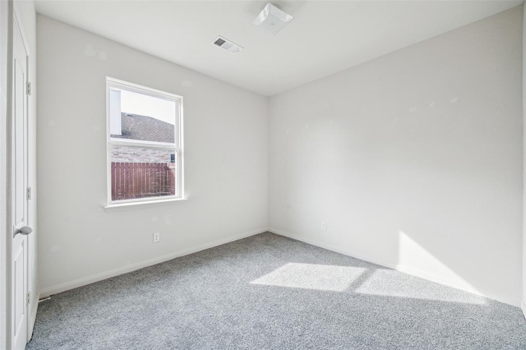 1020 Walnut Ridge Drive, Hutchins, TX 75141