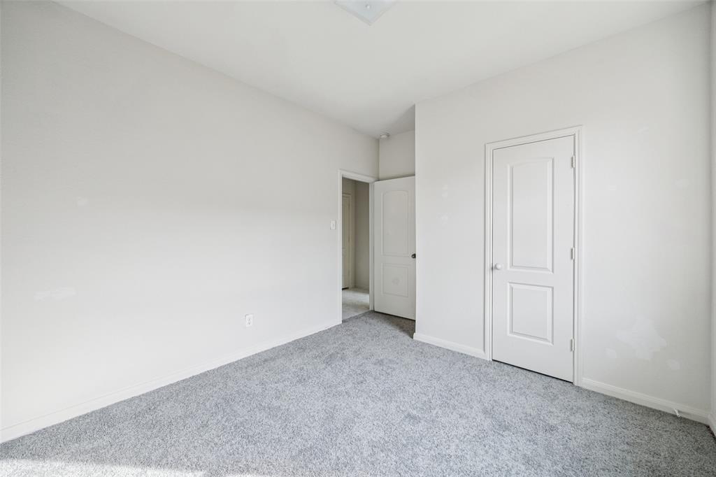 1020 Walnut Ridge Drive, Hutchins, TX 75141