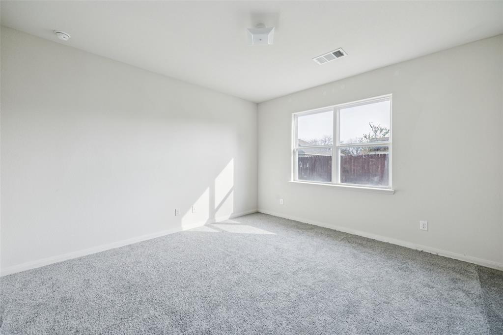 1020 Walnut Ridge Drive, Hutchins, TX 75141