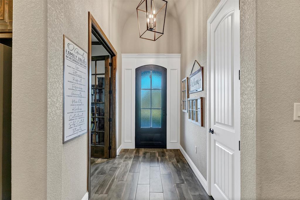 701 Milton Court, Granbury, TX 76048 701 Milton Court, Granbury, TX 76048
