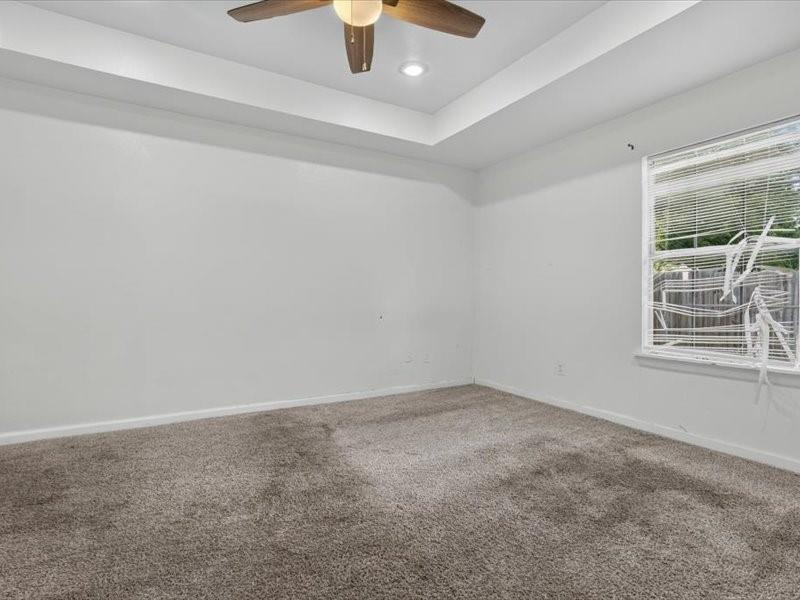 6633 Emhouse Street, Dallas, TX 75232