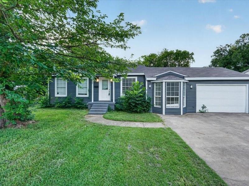 6633 Emhouse Street, Dallas, TX 75232