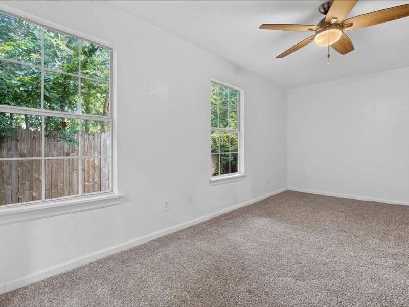 6633 Emhouse Street, Dallas, TX 75232