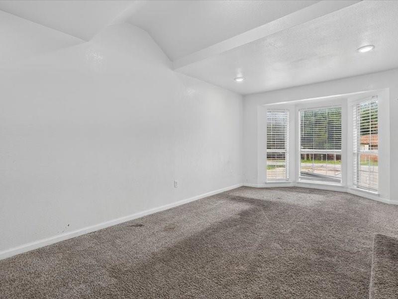 6633 Emhouse Street, Dallas, TX 75232