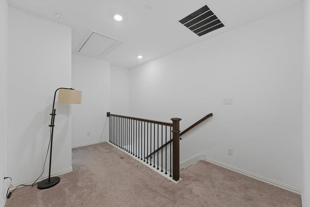 7562 Edgeware Road, Dallas, TX 75228