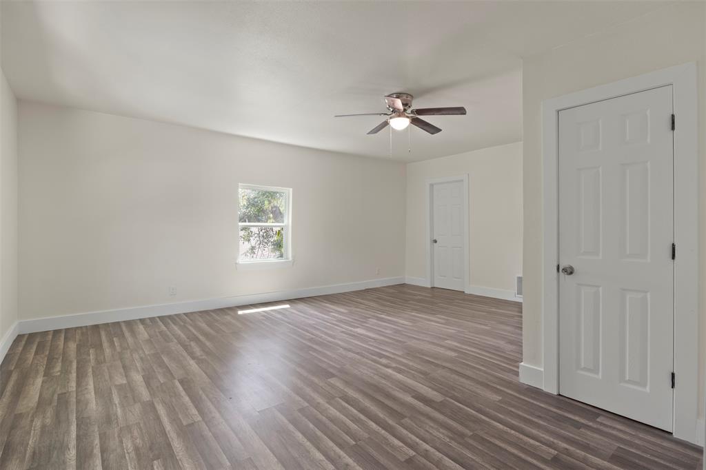 Massive Bedroom, larger than the master bedroom upstairs.
