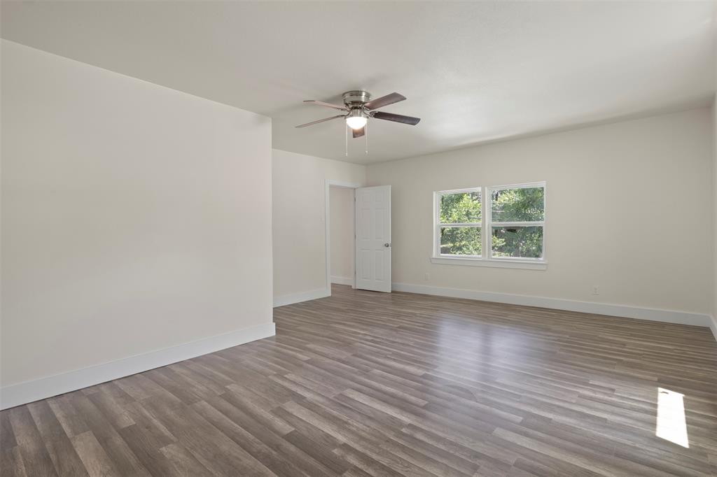 Massive Bedroom, larger than the master bedroom upstairs.