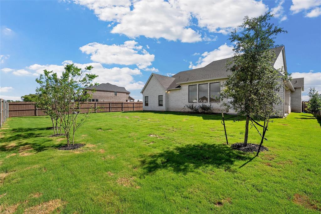 1317 Tahonta Drive, Hewitt, TX 76643