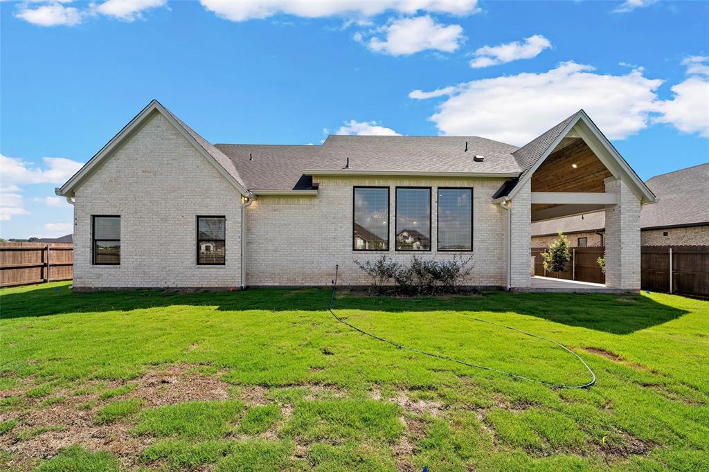 1317 Tahonta Drive, Hewitt, TX 76643