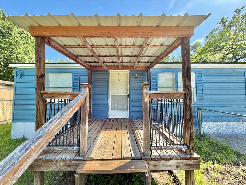 2022 Parrish Street, Waco, TX 76705 2022 Parrish Street, Waco, TX 76705