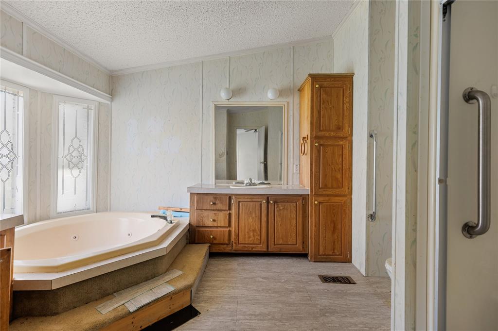 1413 Water Well Road, Lorena, TX 76655