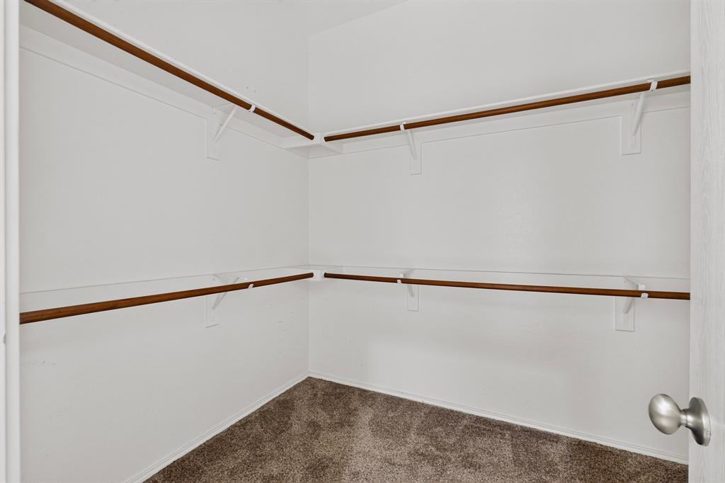 101 Wandering Drive, Forney, TX 75126