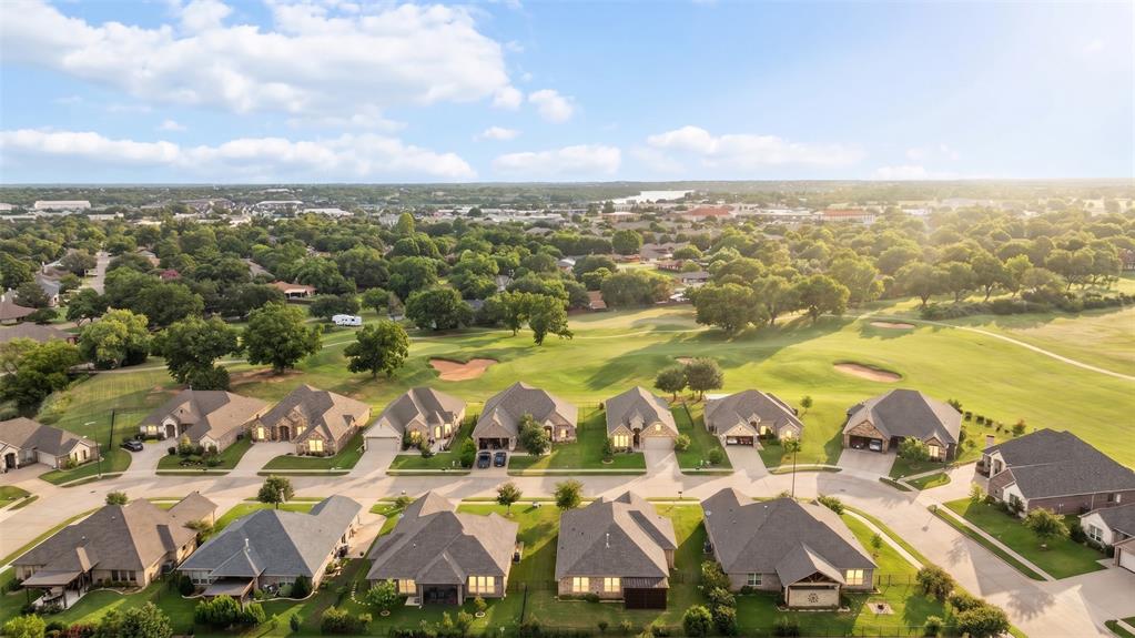 2038 Clive Drive, Granbury, TX 76048