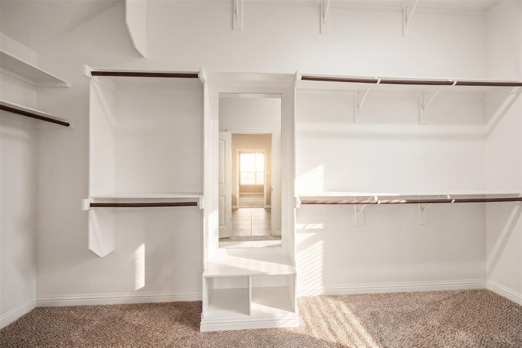 2038 Clive Drive, Granbury, TX 76048
