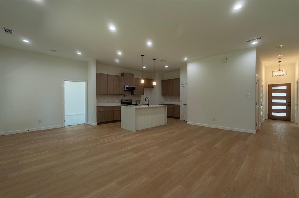 3315 Kyser, Dallas, TX 75216