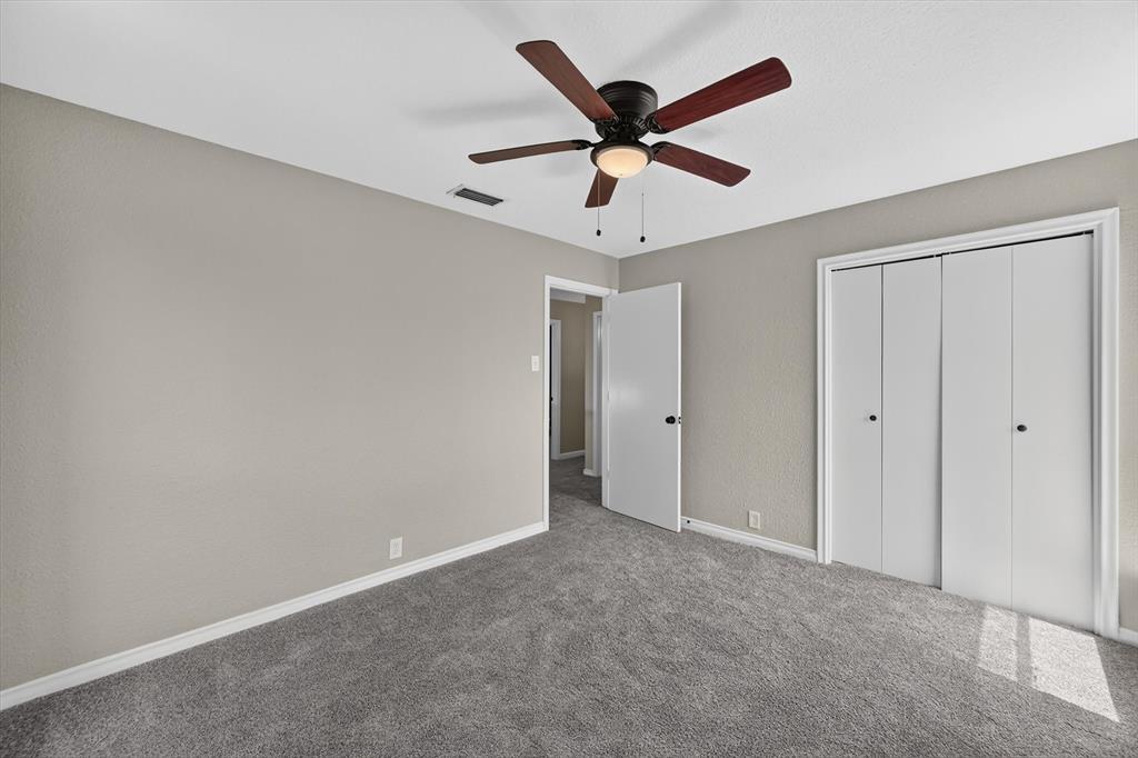 344 Woodbrook Drive, DeSoto, TX 75115