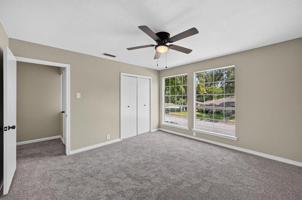344 Woodbrook Drive, DeSoto, TX 75115