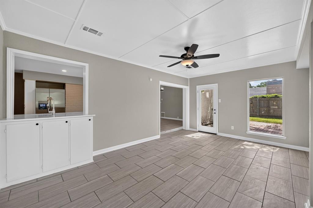 344 Woodbrook Drive, DeSoto, TX 75115