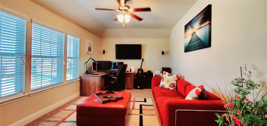 104 Rustic Oak Lane, McKinney, TX 75072