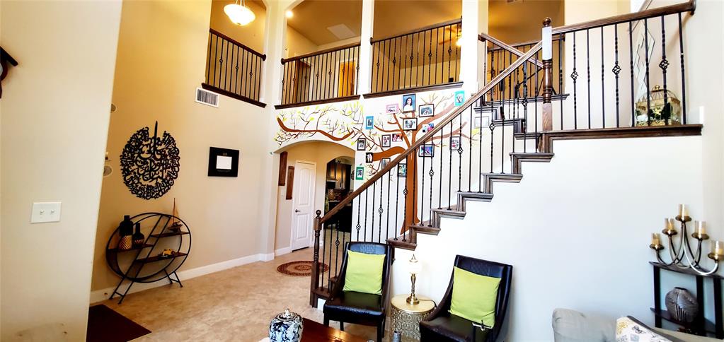 104 Rustic Oak Lane, McKinney, TX 75072