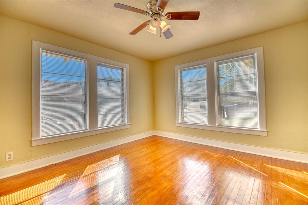 1559 Vermont Avenue, Dallas, TX 75216