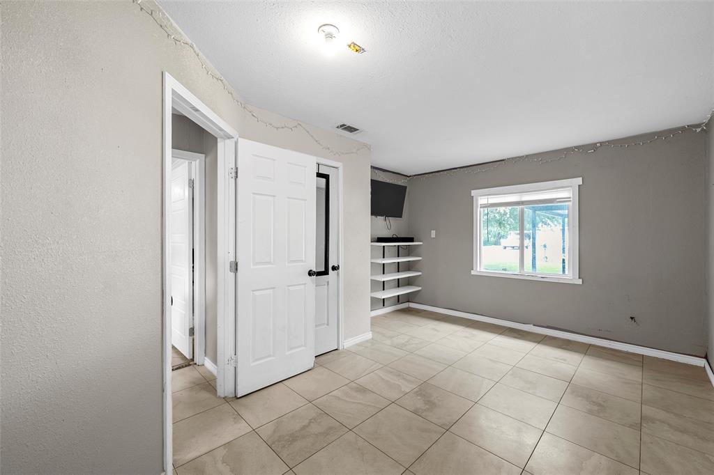 1002 Caron Street, Robinson, TX 76706