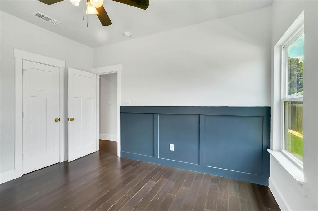 800 Crow Court, Granbury, TX 76048