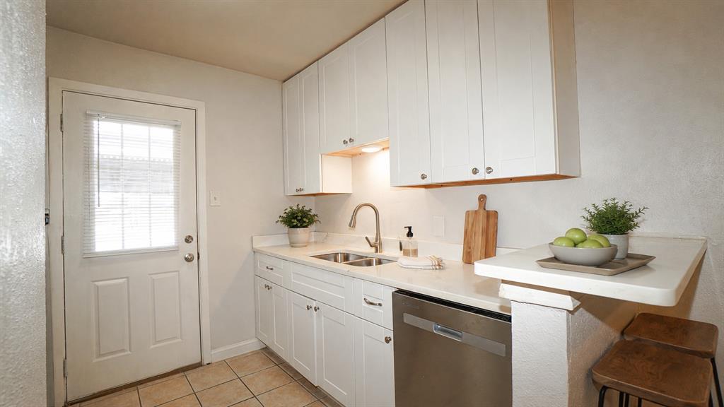 5638 Marina Drive, #22, Garland, TX 75043 5638 Marina Drive, #22, Garland, TX 75043