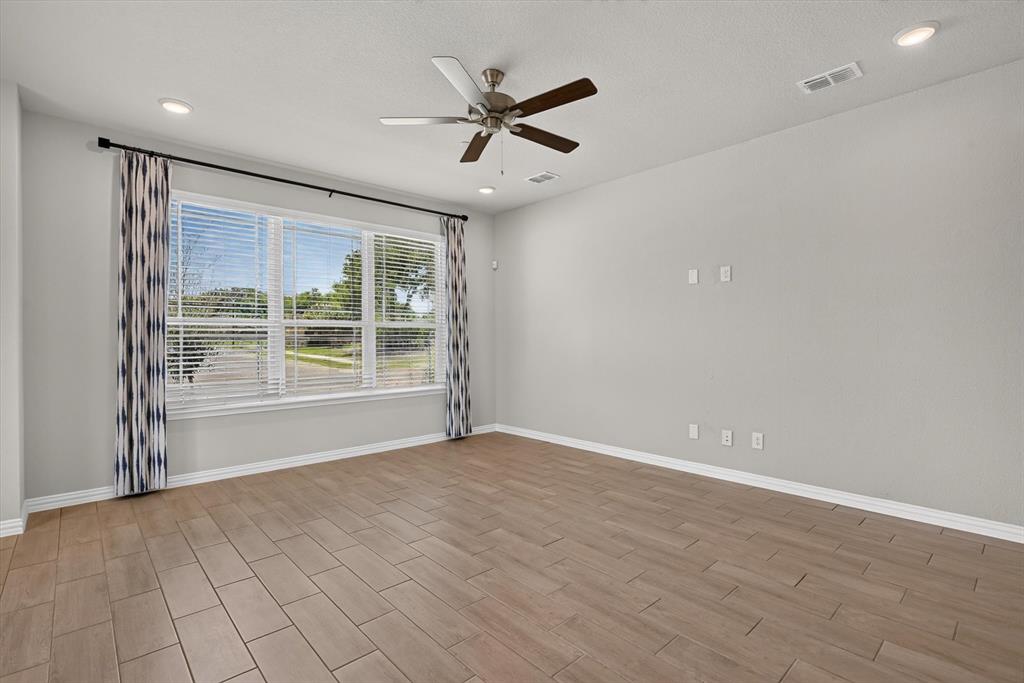 3001 Percheron Drive, Mesquite, TX 75150