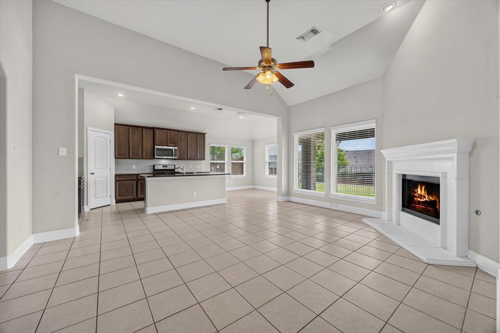 601 England Street, Fate, TX 75189