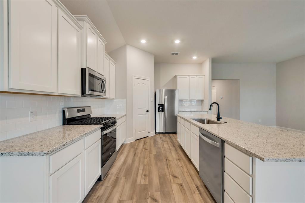 800 Jackel Drive, Anna, TX 75409 800 Jackel Drive, Anna, TX 75409